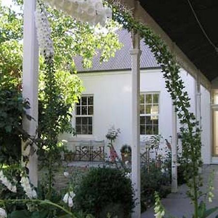 Camellia Cottage Bed & Breakfast Scotsburn 외부 사진